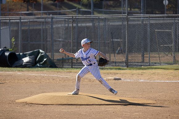 2025_10_26 - Tommy Pitch-6