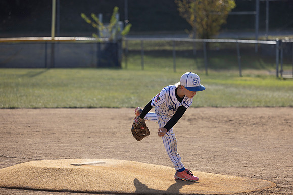2025_10_26 - Sam Pitch-7